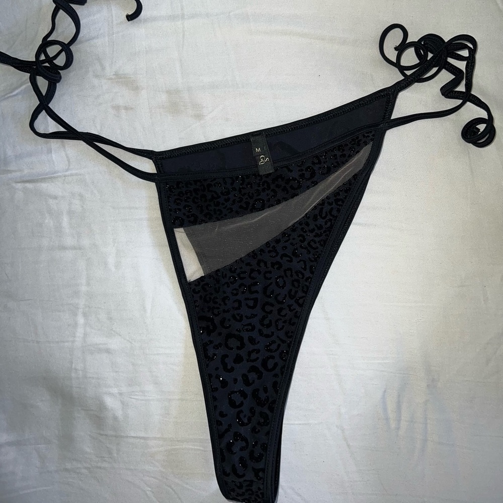 God Save Queen Gigi Bottoms